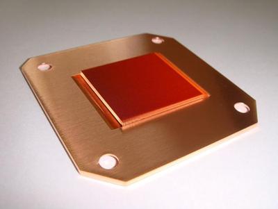 NEWSKY独到技术：采用特殊工艺，实现最小厚度0.2mm，间距0.2mm，叶片高度<10mm的超薄散热器，大幅提高了散热性能，该产品T2铜，应用于台式电脑散热。